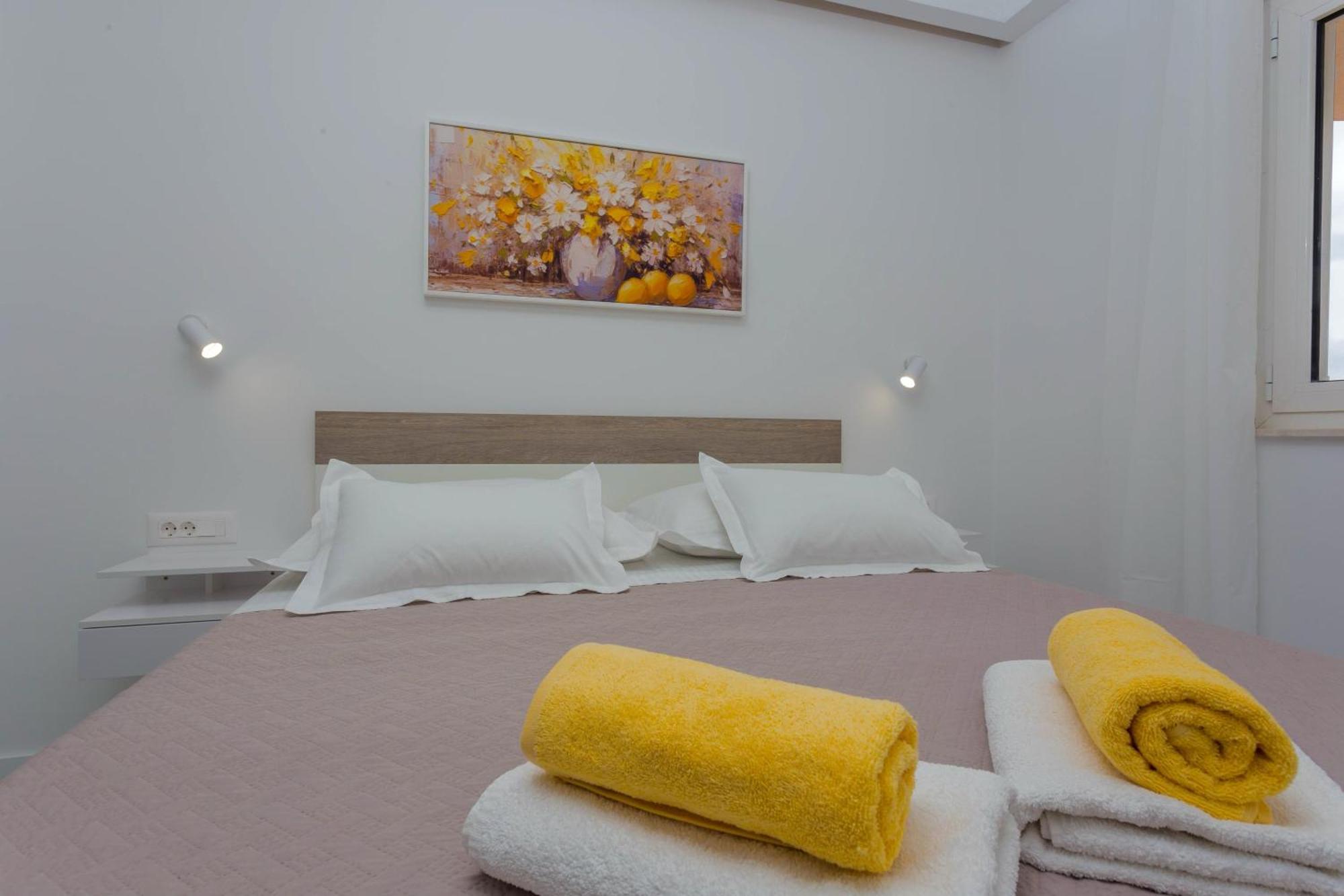Apartments Tatjana Dominis Хвар Номер фото