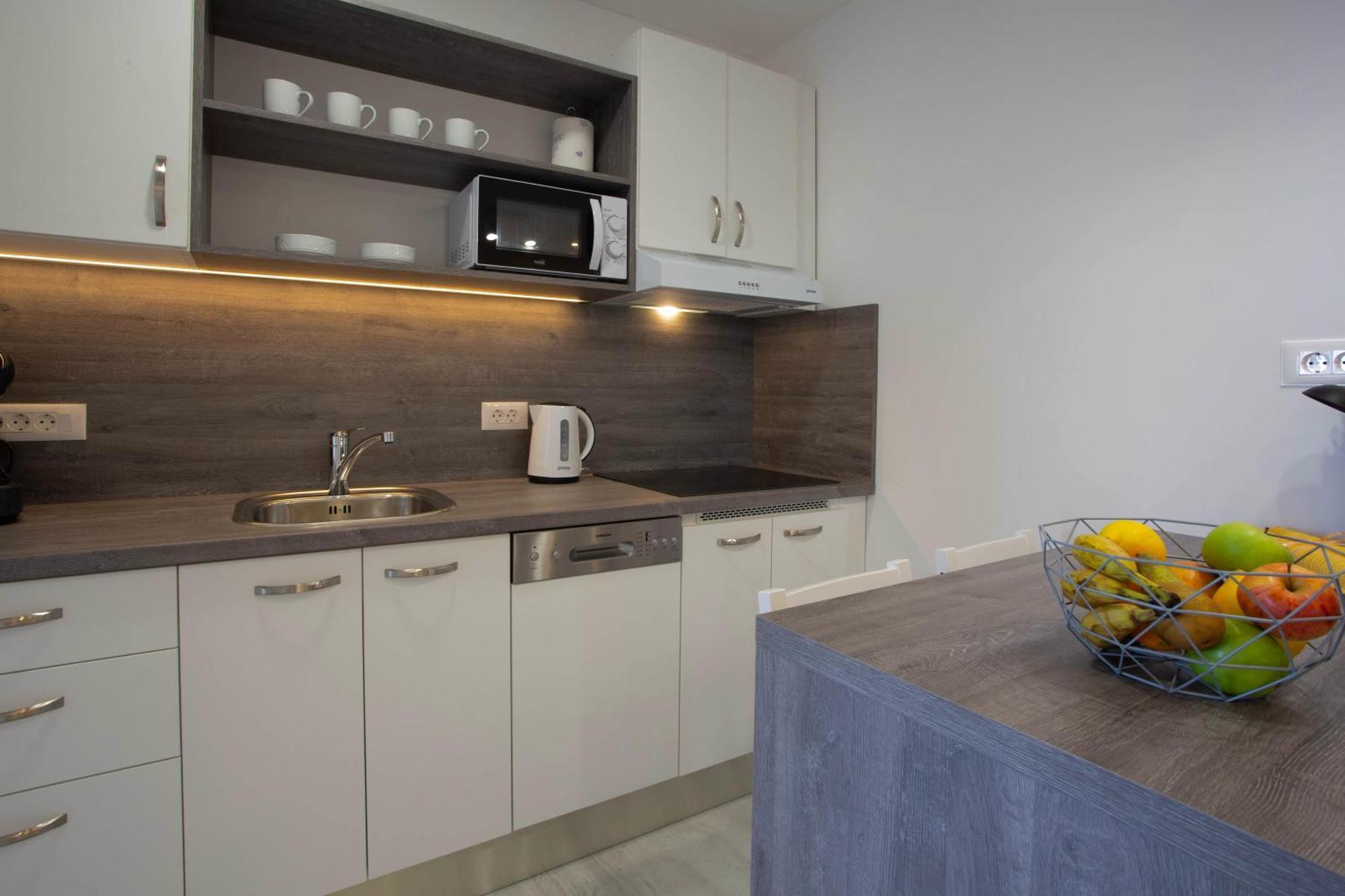 Apartments Tatjana Dominis Хвар Экстерьер фото