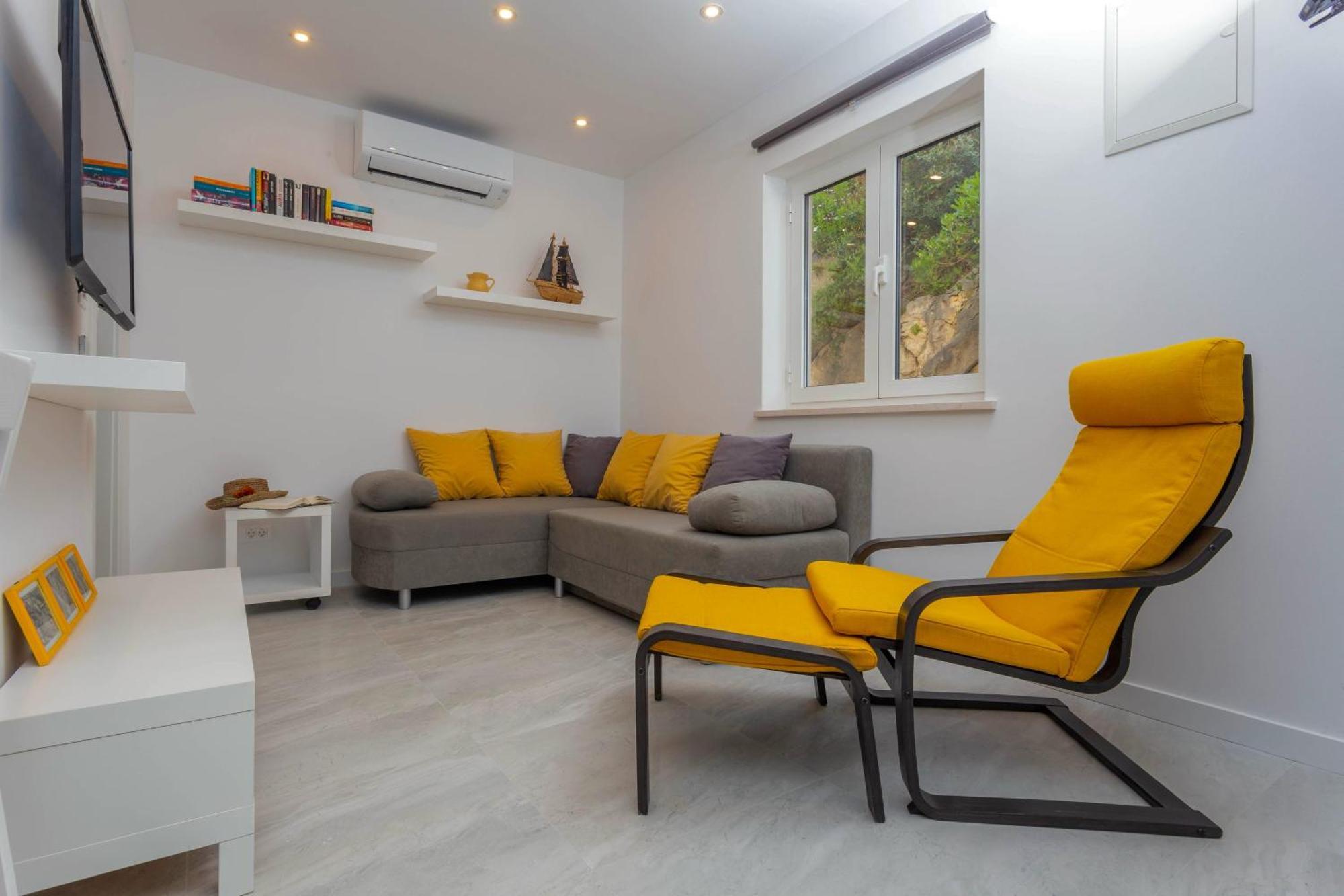 Apartments Tatjana Dominis Хвар Экстерьер фото