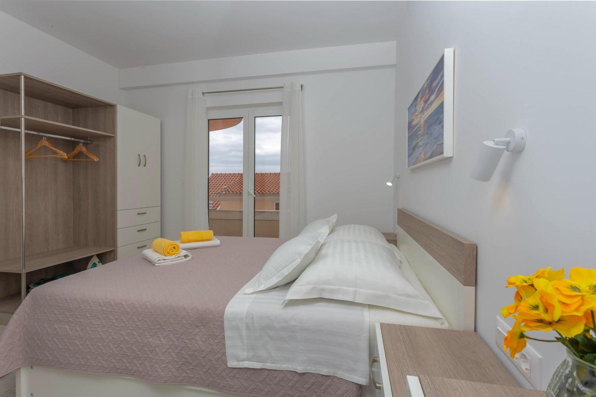 Apartments Tatjana Dominis Хвар Номер фото
